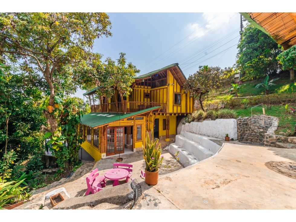 Casa en venta Valle Del Cauca Cali San Pedro 1800 m2 Habitaciones 3 Baños 3 Garajes 5 Precio $665000000