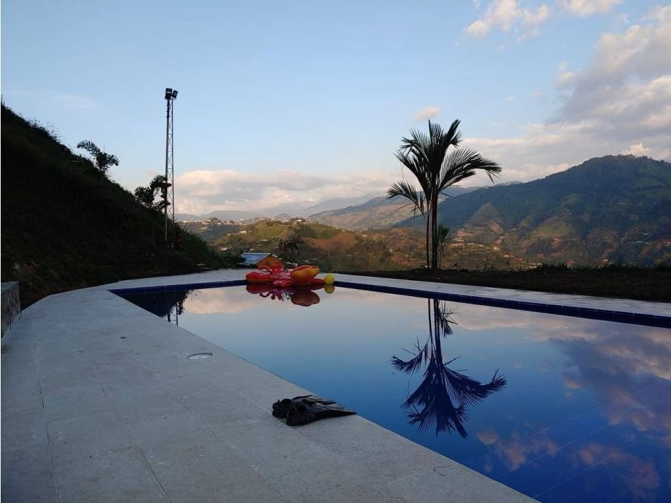 Finca en venta Caldas Manizales Manizales 220 m2 Habitaciones 6 Baños 5 Garajes 0 Precio $1100000000