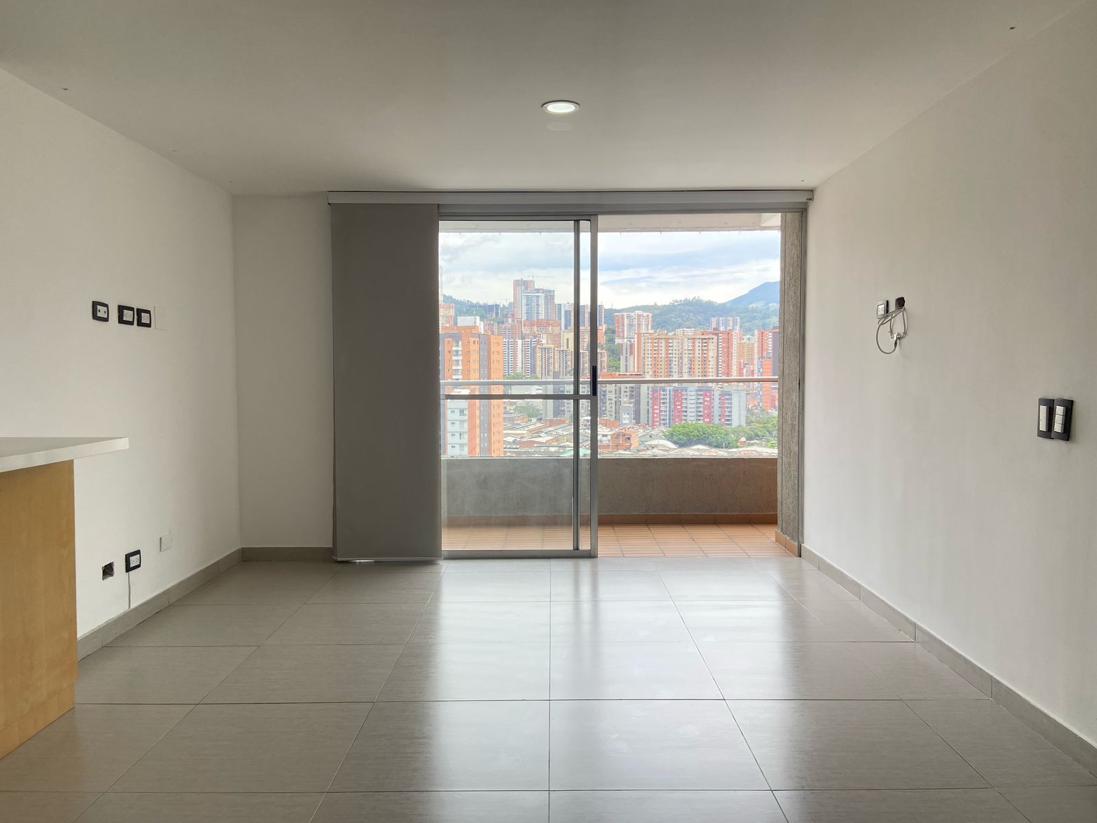 Apartamento en arriendo Antioquia Sabaneta Promisión 80 m2 Habitaciones 3 Baños 2 Garajes 1 Precio $3300000