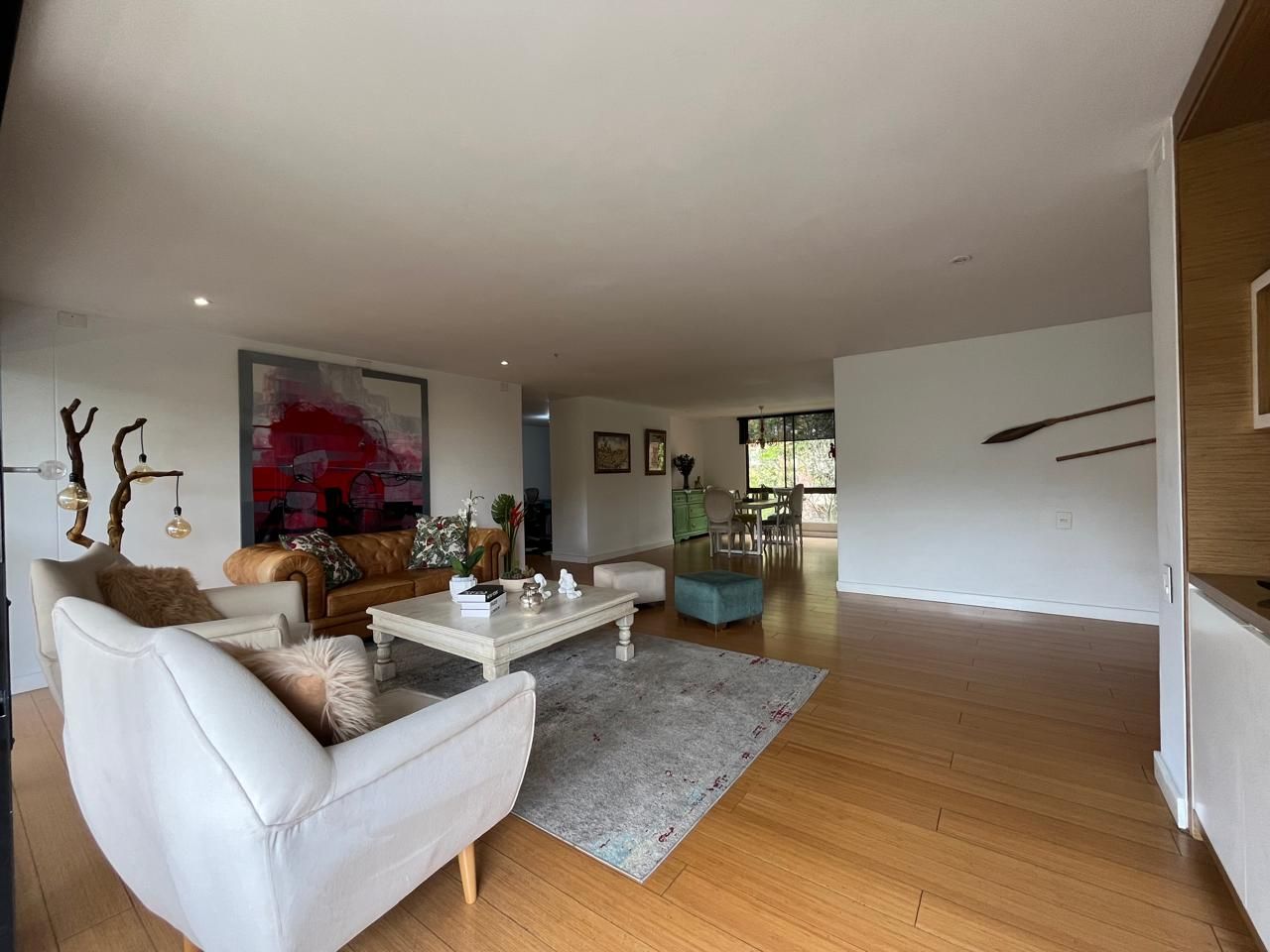 Apartamento en venta Antioquia Medellín Enciso 2185 m2 Habitaciones 4 Baños 4 Garajes 2 Precio $1560000000