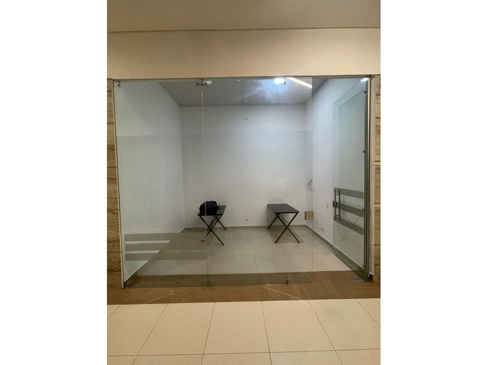 Local en venta Valle Del Cauca Cali Cali 10 m2 Habitaciones 0 Baños 0 Garajes 0 Precio $160000000