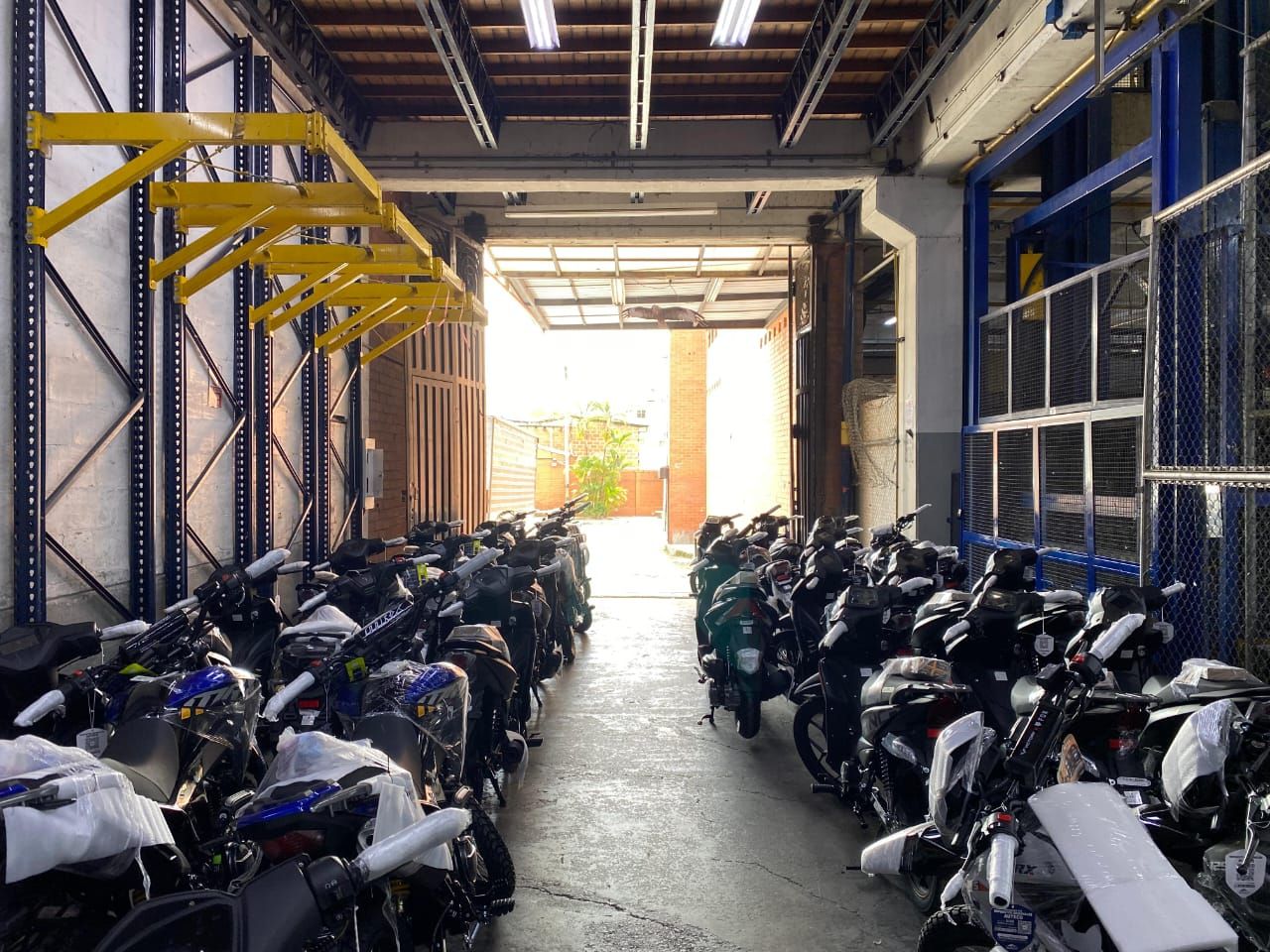 Bodega en venta Antioquia Itagüí Asturias 6846 m2 Habitaciones 0 Baños 5 Garajes 4 Precio $12325000000