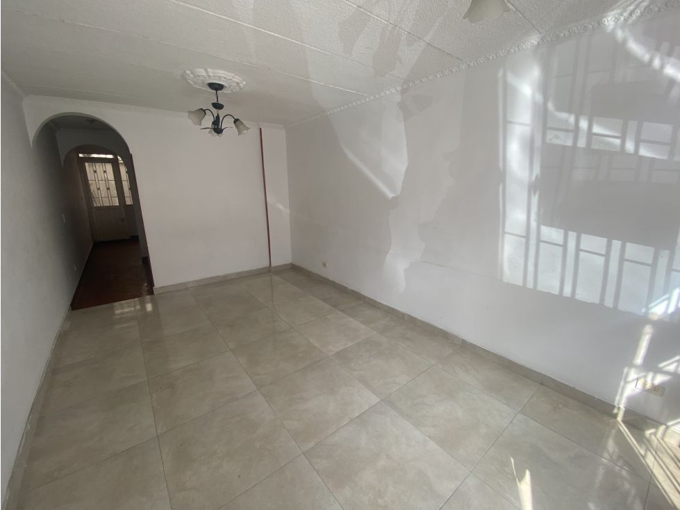 Casa en venta Cundinamarca Bogotá Ub Bolivia Oriental 80 m2 Habitaciones 4 Baños 2 Garajes 0 Precio $365000000