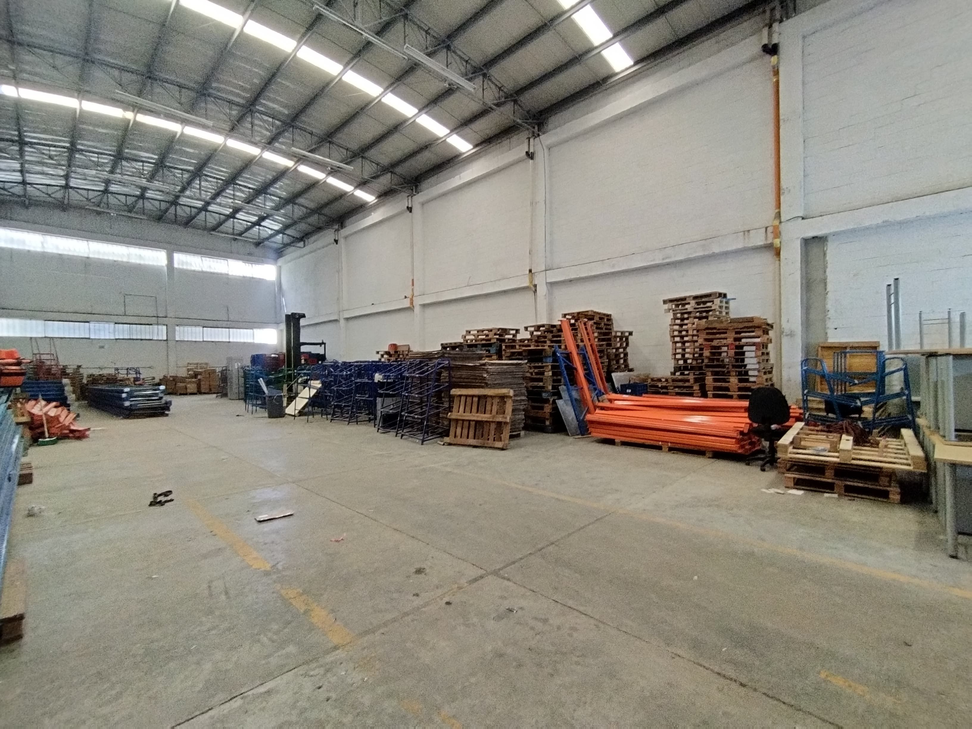 Bodega en arriendo Antioquia La Estrella Bellos Aires 752 m2 Habitaciones 0 Baños 3 Garajes 0 Precio $26348000