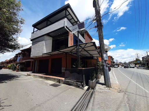 Local en arriendo Antioquia Rionegro San Antonio 256 m2 Habitaciones 0 Baños 4 Garajes 0 Precio $14000000