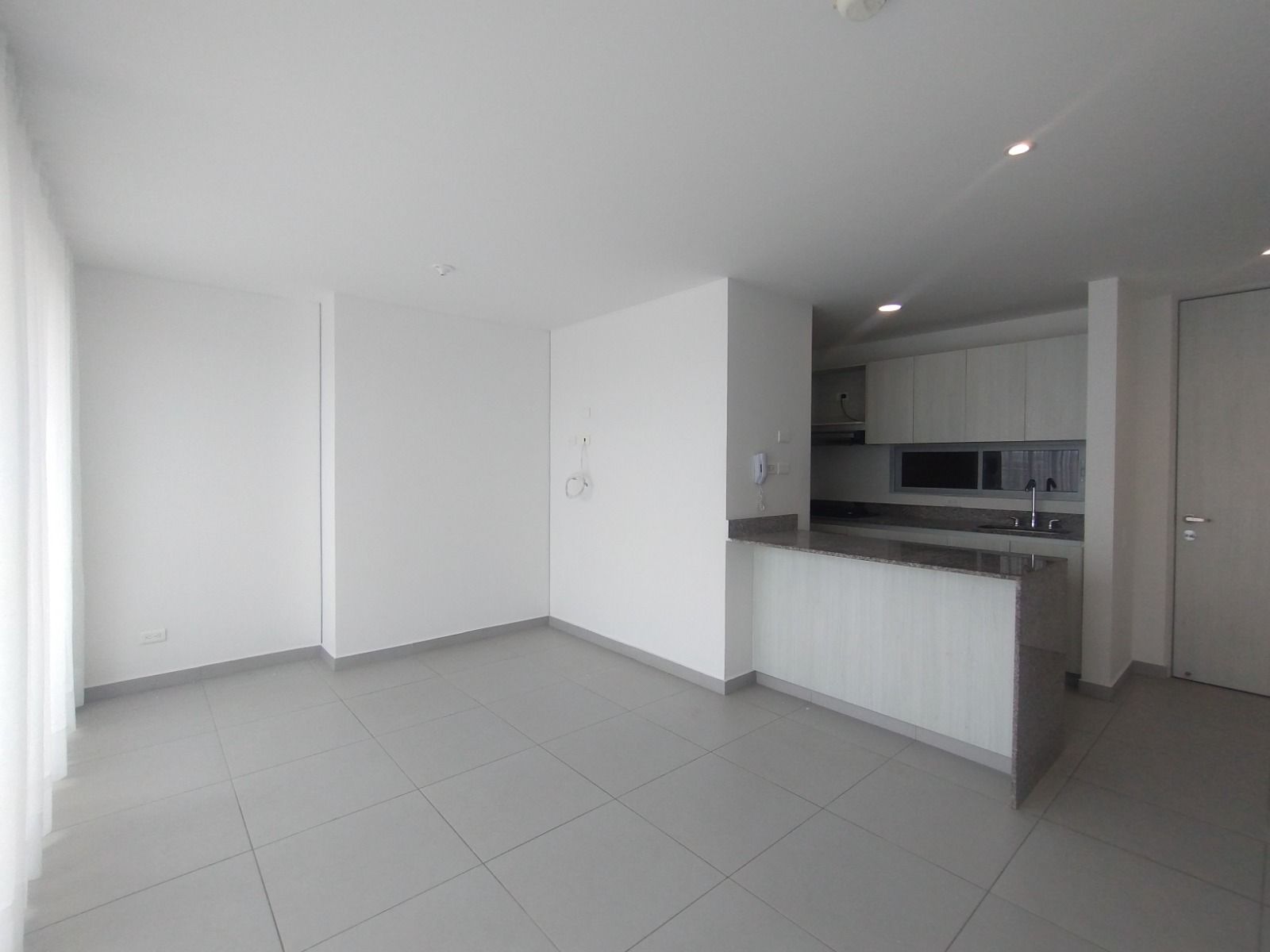 Apartamento en arriendo o venta Atlántico Barranquilla La Luz 90 m2 Habitaciones 3 Baños 3 Garajes 1 Precio venta $635000000 Precio arriendo $3600000