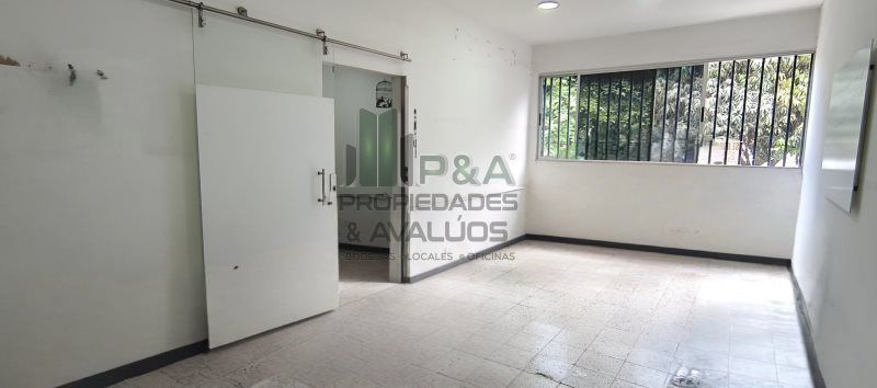 Oficina en arriendo Antioquia Medellín La Palma 60 m2 Habitaciones 0 Baños 2 Garajes 0 Precio $2500000