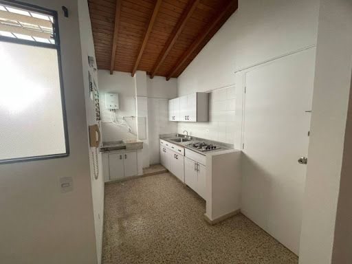 Apartamento en arriendo Antioquia Sabaneta Betania 68 m2 Habitaciones 3 Baños 2 Garajes 0 Precio $1500000