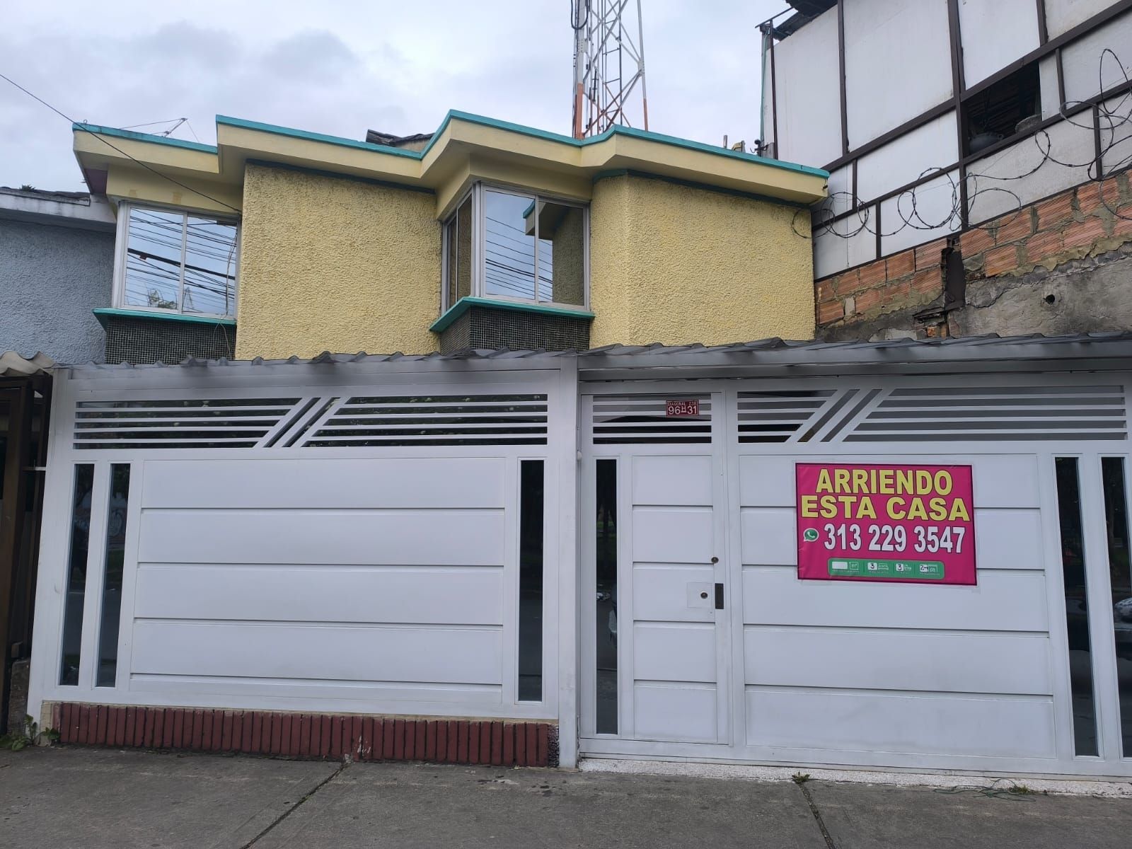 Casa en arriendo Cundinamarca Bogotá Trabla 130 m2 Habitaciones 2 Baños 3 Garajes 3 Precio $2800000