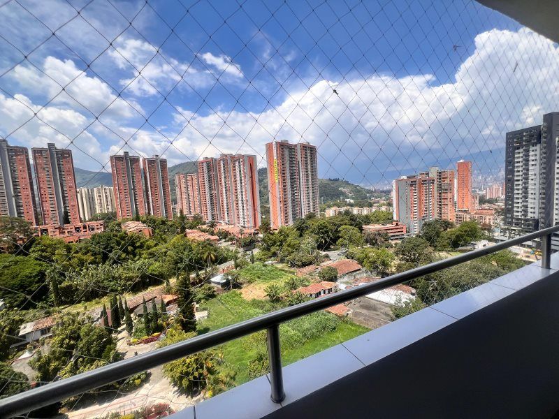 Apartamento en arriendo Antioquia Itagüí Comuna 2 60 m2 Habitaciones 3 Baños 2 Garajes 1 Precio $2200000