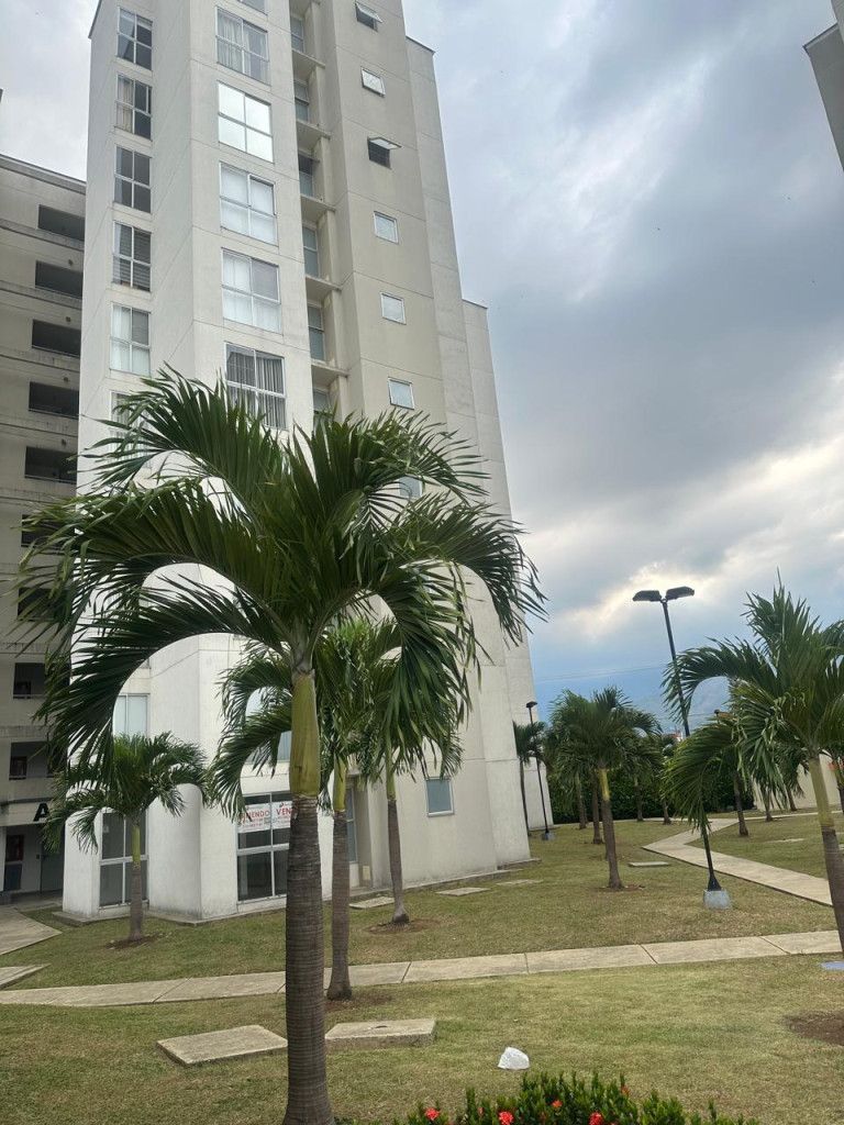 Apartamento en arriendo Valle Del Cauca Jamundí Libertadores 91 m2 Habitaciones 3 Baños 3 Garajes 2 Precio $1850000