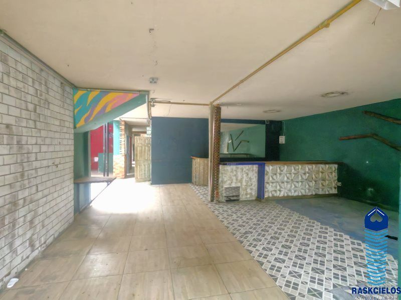 Bodega en arriendo Antioquia Medellín Estadio 367 m2 Habitaciones 0 Baños 2 Garajes 0 Precio $7500000