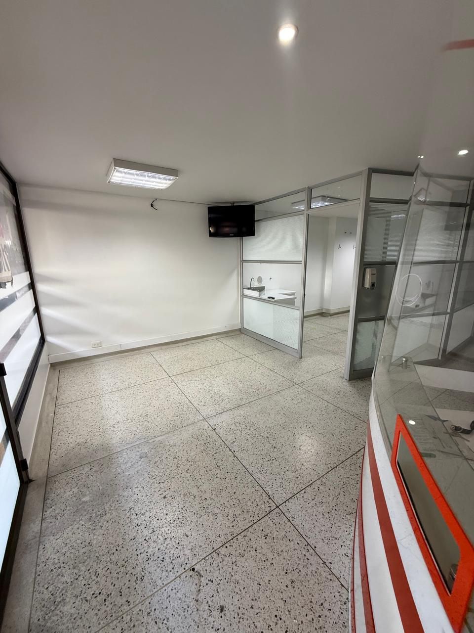 Local en arriendo Risaralda Pereira Br Villa Ilusion 115 m2 Habitaciones 0 Baños 3 Garajes 0 Precio $9500000