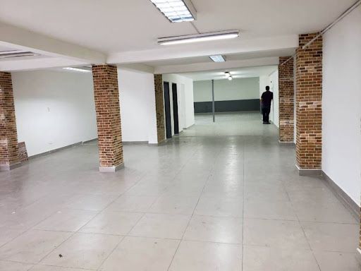 Local en arriendo Antioquia Medellín Noel 200 m2 Habitaciones 0 Baños 2 Garajes 0 Precio $8500000