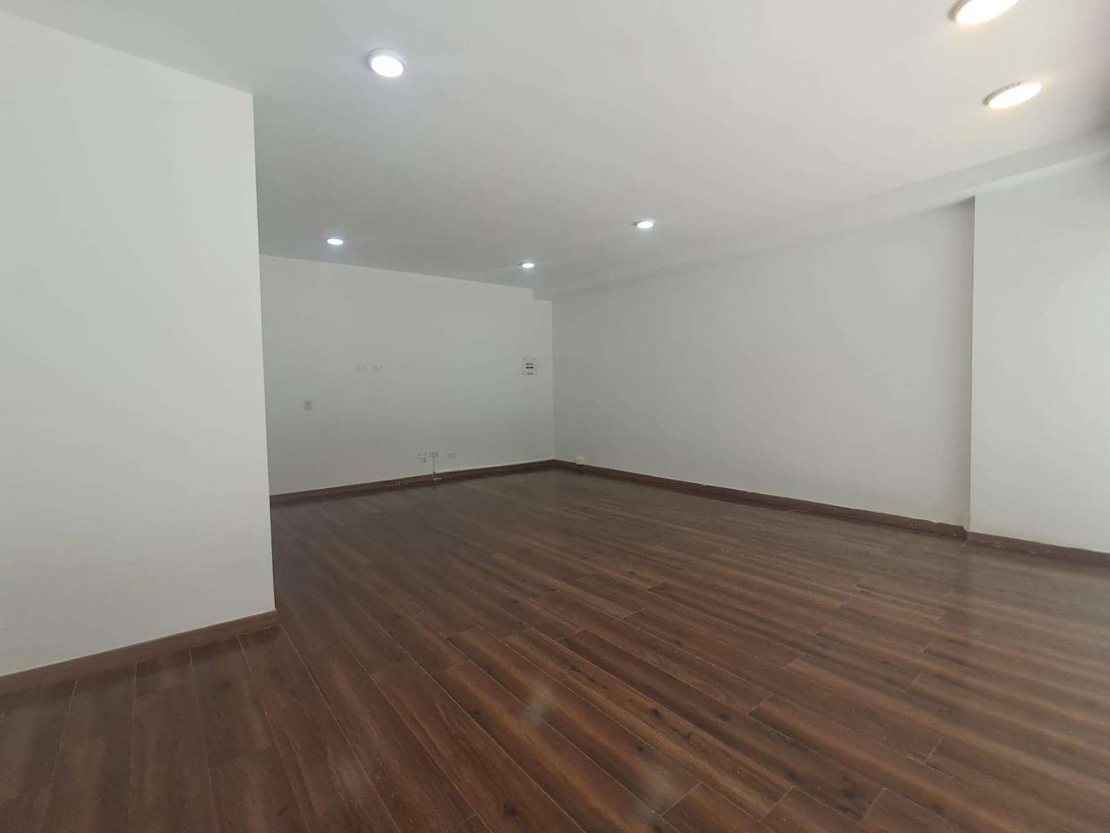 Local en arriendo Risaralda Pereira Los Alpes 141 m2 Habitaciones 0 Baños 3 Garajes 0 Precio $9700000