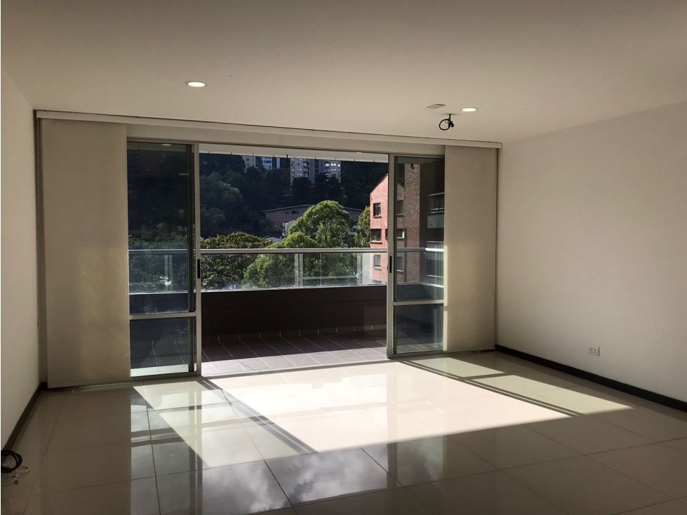 Apartamento en venta Antioquia Medellín La Candelaria 117 m2 Habitaciones 3 Baños 4 Garajes 2 Precio $995000000