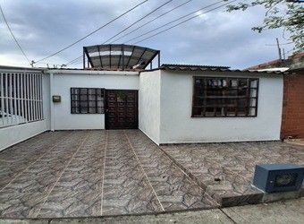 Casa en venta Valle Del Cauca Jamundí Cd Las Flores 57 m2 Habitaciones 2 Baños 1 Garajes 1 Precio $129000000