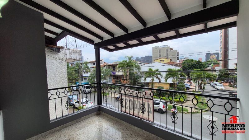 Casa en arriendo Antioquia Medellín Florida Nueva 220 m2 Habitaciones 4 Baños 2 Garajes 1 Precio $6950000