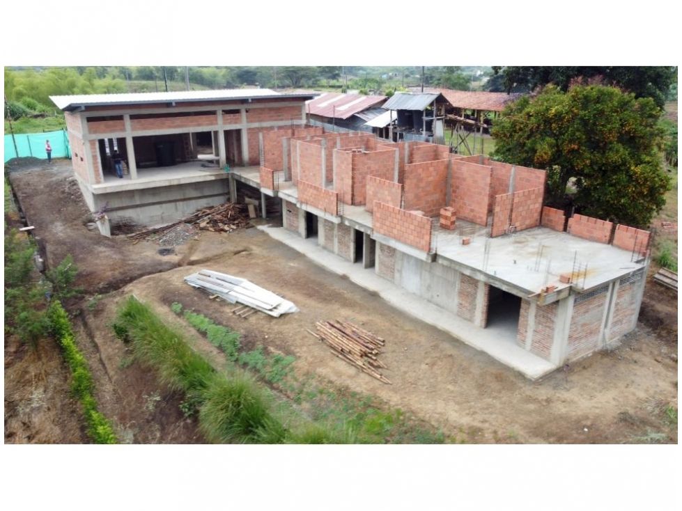 Casa en venta Valle Del Cauca Alcalá Alcala 411 m2 Habitaciones 9 Baños 6 Garajes 8 Precio $350000000