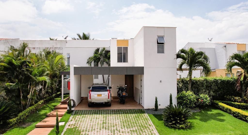 Casa en venta Valle Del Cauca Jamundí Ub Portales Del Castillo 254 m2 Habitaciones 4 Baños 4 Garajes 4 Precio $950000000