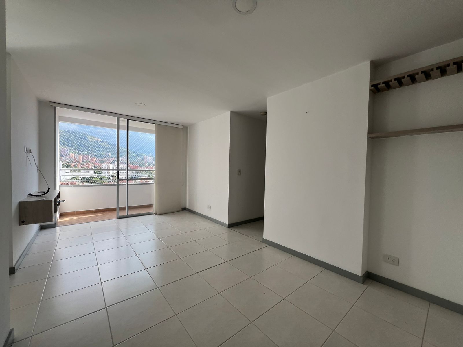 Apartamento en arriendo Antioquia Envigado Bucarest 84 m2 Habitaciones 2 Baños 2 Garajes 1 Precio $2950000