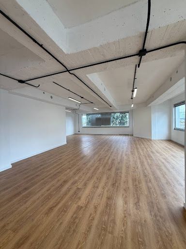 Oficina en arriendo Cundinamarca Bogotá Asd 274 m2 Habitaciones 0 Baños 3 Garajes 6 Precio $13600000