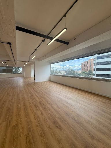 Oficina en venta Cundinamarca Bogotá Asd 274 m2 Habitaciones 0 Baños 3 Garajes 6 Precio $2395000000