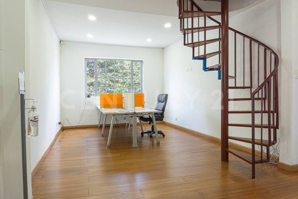 Oficina en venta Cundinamarca Bogotá Quinta Camacho 320 m2 Habitaciones 0 Baños 5 Garajes 3 Precio $1700000000
