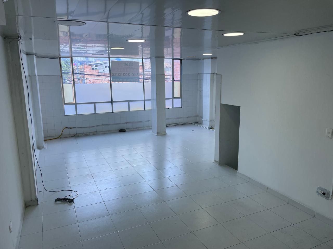 Local Comercial en arriendo Cundinamarca Bogotá Prado Veraniego 60 m2 Habitaciones 0 Baños 2 Garajes 0 Precio $2000000