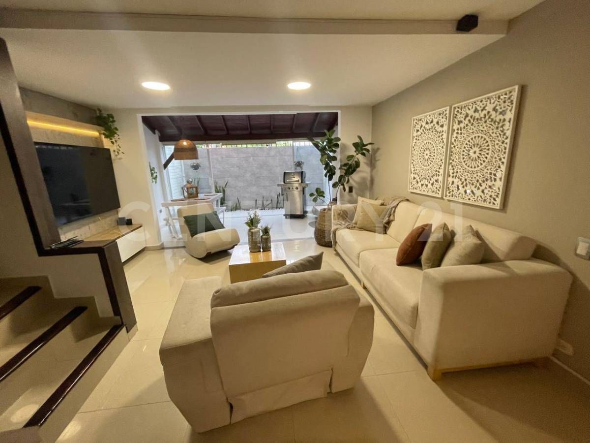 Casa en venta Valle Del Cauca Cali Urbanización San Joaquín 100 m2 Habitaciones 3 Baños 3 Garajes 1 Precio $420000000