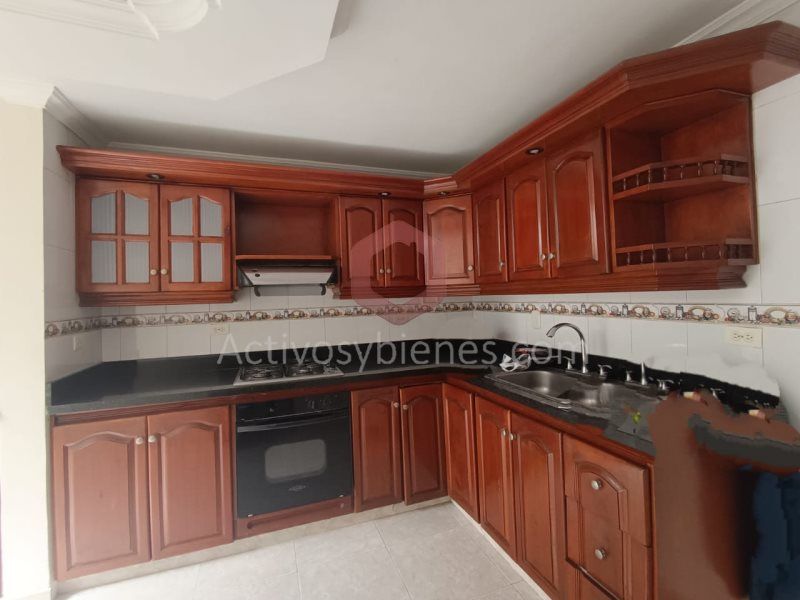 Casa en arriendo Antioquia Medellín La Castellana 220 m2 Habitaciones 8 Baños 5 Garajes 1 Precio $10850000