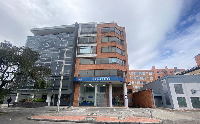 Edificio en venta Cundinamarca Bogotá Santa Barbara Occidental 586 m2 Habitaciones 35 Baños 12 Garajes 10 Precio $11941000000