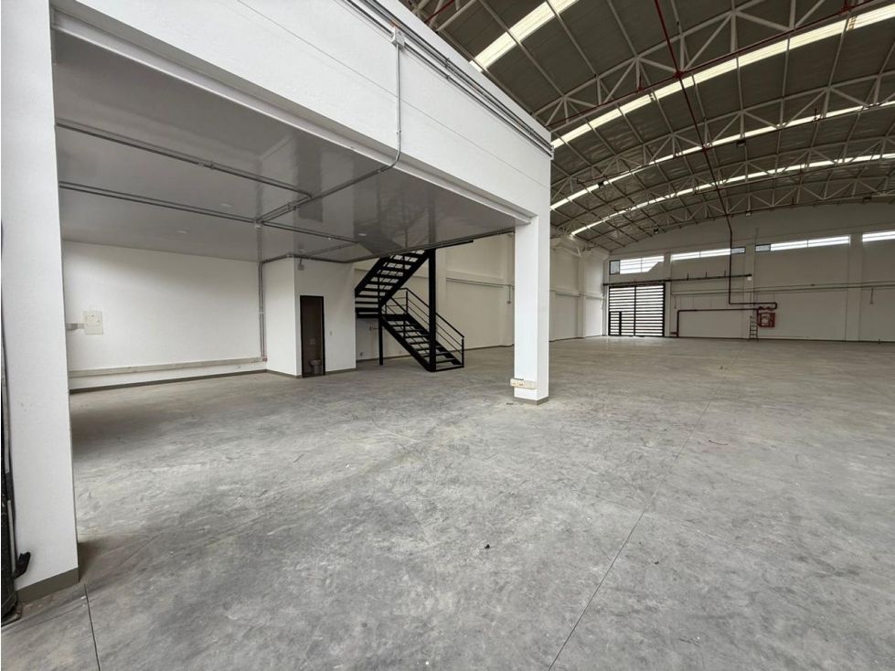 Bodega en arriendo Boyacá Tunja Mezopotamia 720 m2 Habitaciones 0 Baños 3 Garajes 0 Precio $16190000