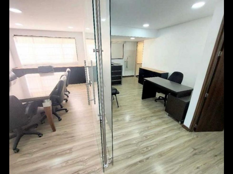 Oficina en arriendo Cundinamarca Bogotá Ciudad Jardín Norte 58 m2 Habitaciones 0 Baños 4 Garajes 0 Precio $4800000