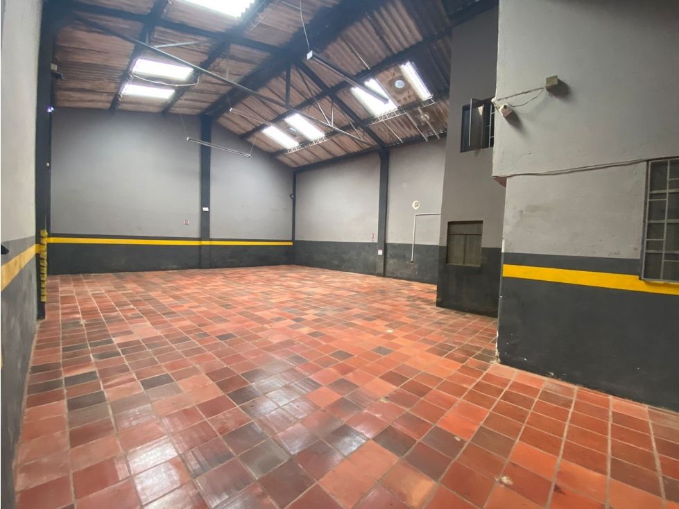 Bodega en venta Cundinamarca Bogotá La Pradera 290 m2 Habitaciones 0 Baños 4 Garajes 3 Precio $1600000000