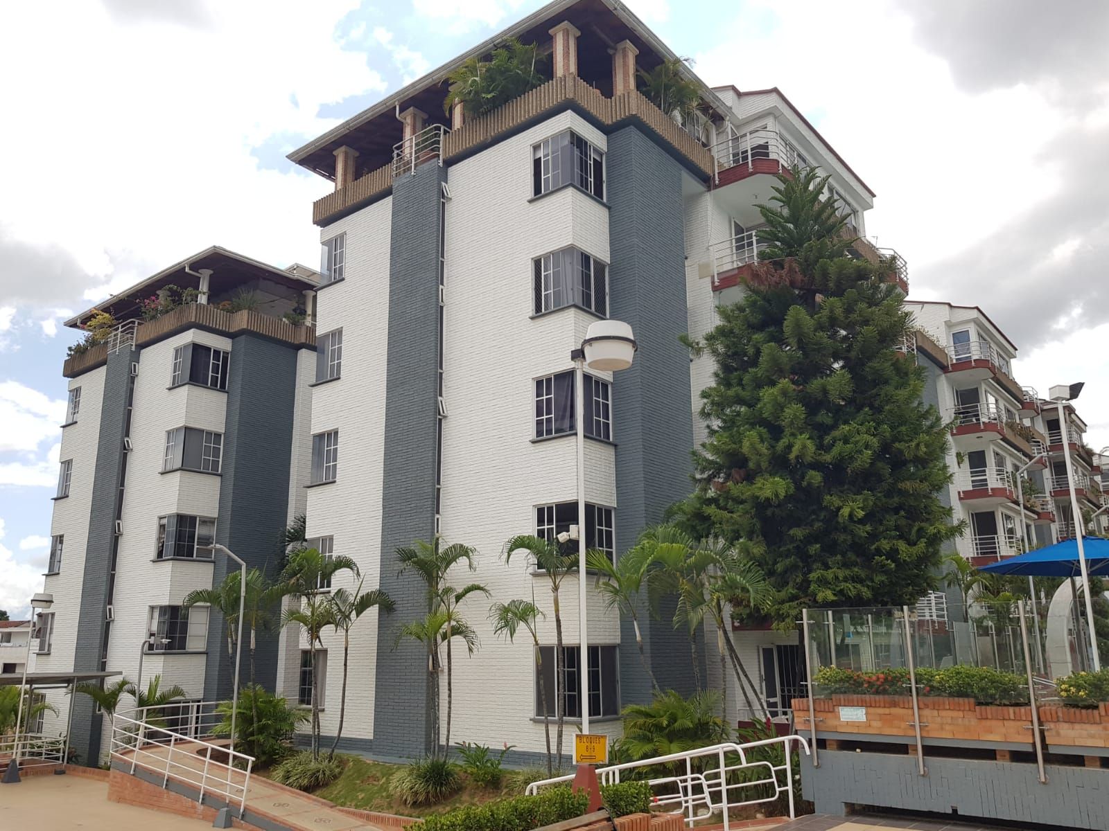 Apartamento en arriendo Santander Floridablanca Zapamanga Iii Etapa 167 m2 Habitaciones 4 Baños 3 Garajes 1 Precio $3206000