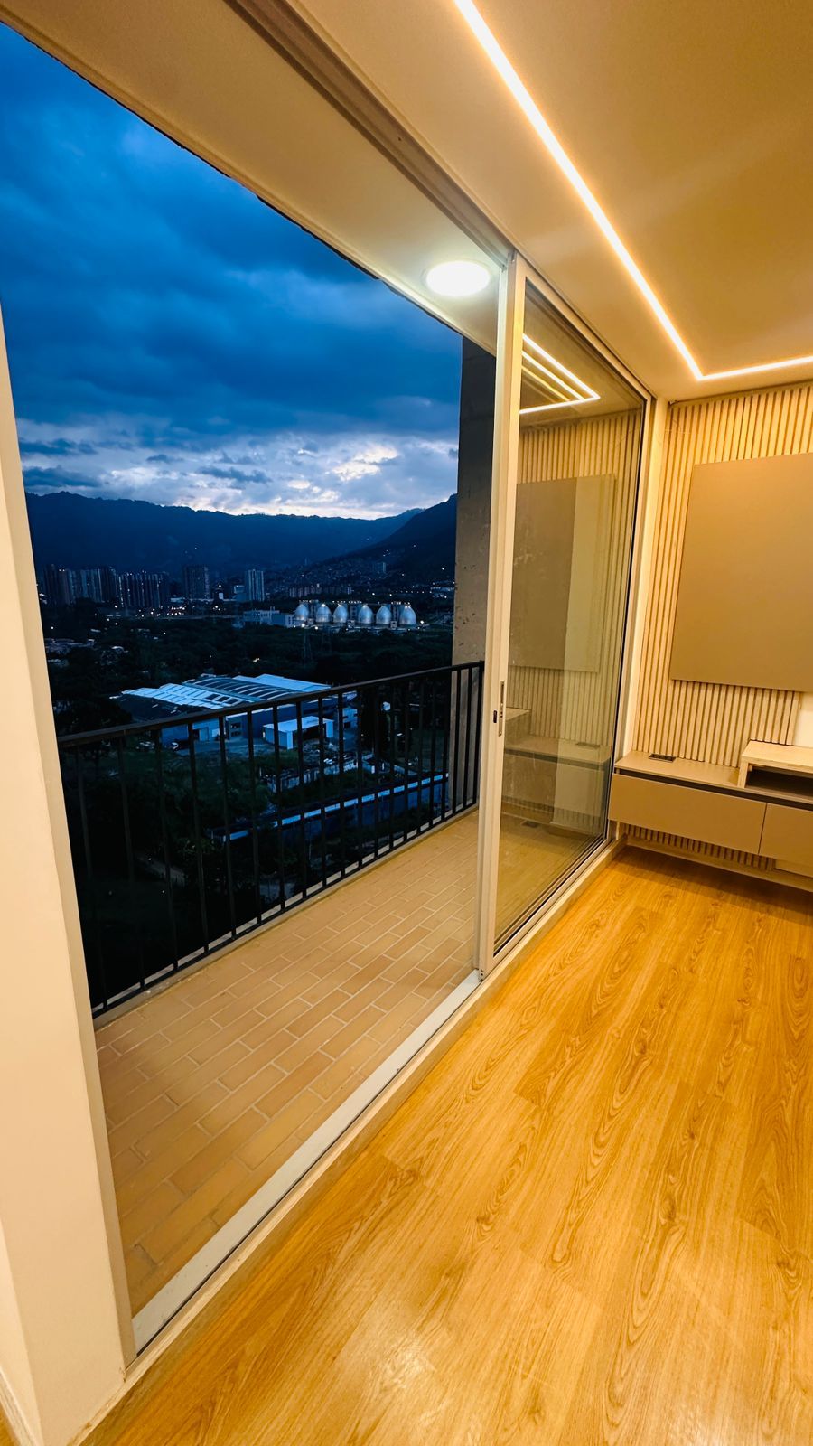 Apartamento en arriendo Antioquia Bello Los Sauces 60 m2 Habitaciones 2 Baños 2 Garajes 1 Precio $1700000