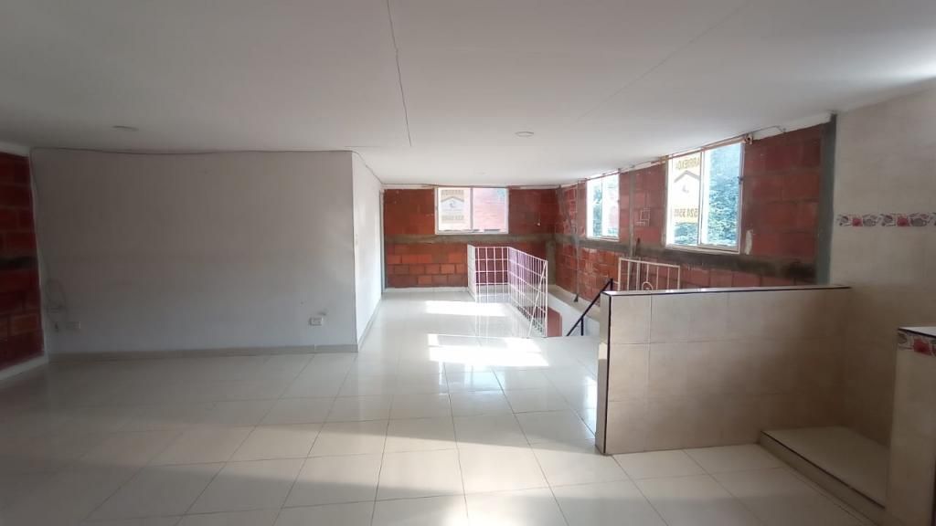 Apartamento en arriendo Valle Del Cauca Cali Los Robles 110 m2 Habitaciones 3 Baños 1 Garajes 0 Precio $550000