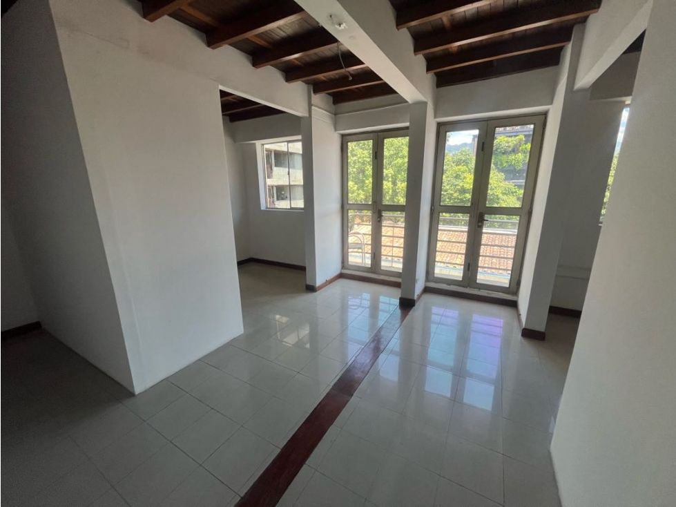 Local en arriendo Antioquia Medellín Santa Maria De Los Angeles 217 m2 Habitaciones 0 Baños 4 Garajes 2 Precio $12500000