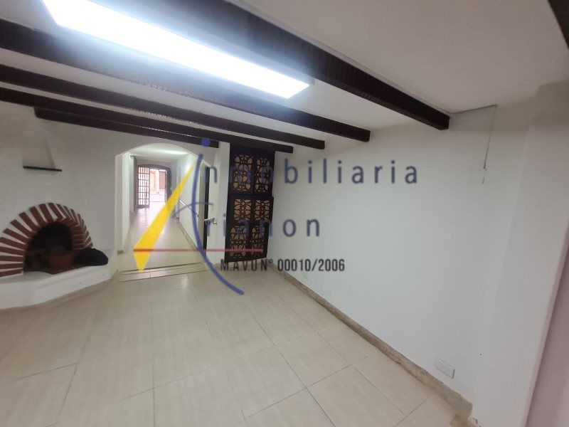 Casa en arriendo Antioquia Medellín Rosales 500 m2 Habitaciones 6 Baños 6 Garajes 1 Precio $9000000