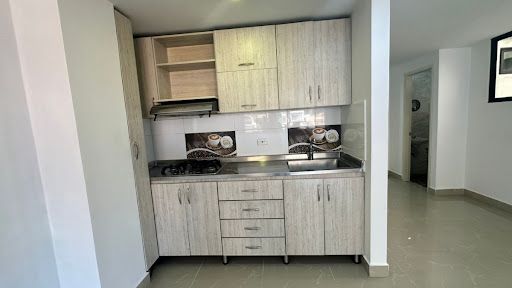 Apartamento en arriendo Antioquia Envigado La Paz 80 m2 Habitaciones 3 Baños 2 Garajes 0 Precio $2500000