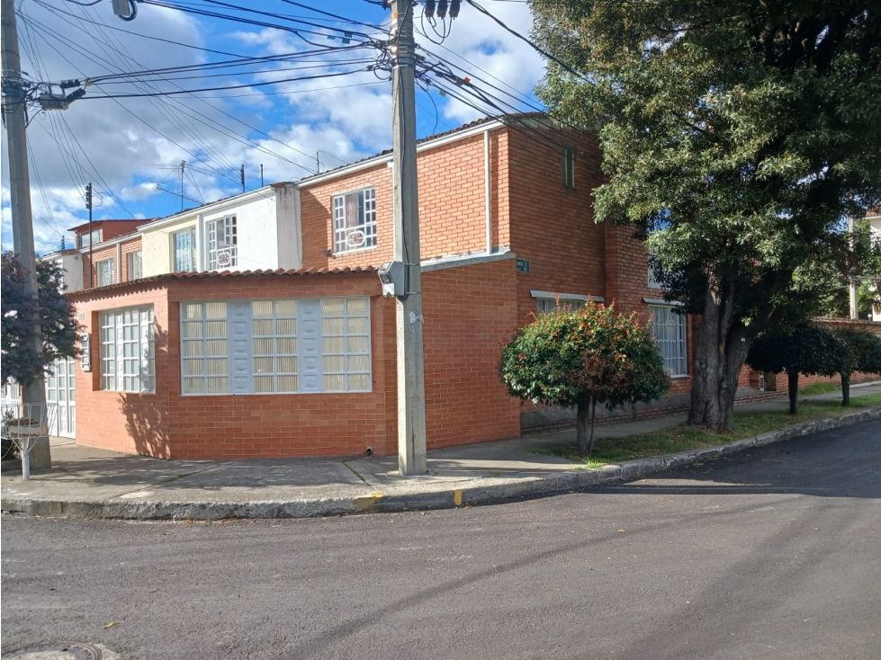 Casa en venta Cundinamarca Bogotá Santa Helena 180 m2 Habitaciones 5 Baños 3 Garajes 2 Precio $720000000