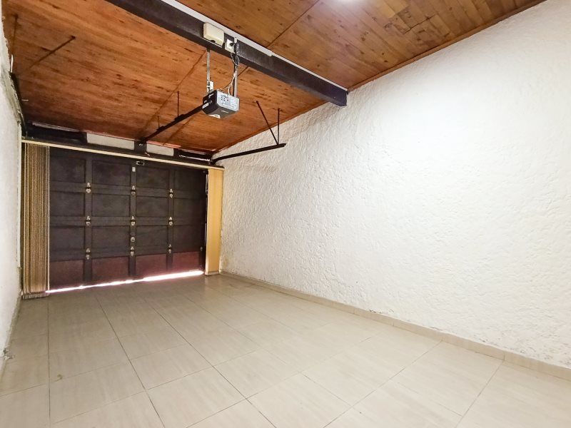 Casa en arriendo Antioquia Medellín Rosales 430 m2 Habitaciones 6 Baños 6 Garajes 1 Precio $9000000