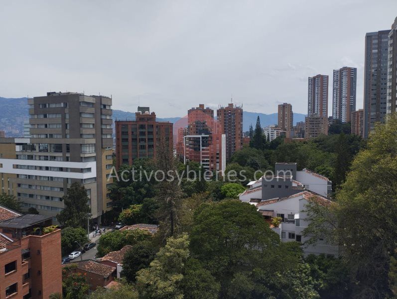 Oficina en arriendo Antioquia Medellín Los Balsos No2 165 m2 Habitaciones 0 Baños 4 Garajes 6 Precio $11906000