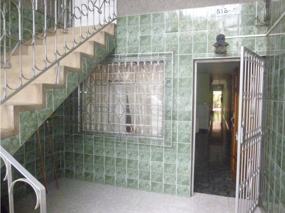 Casa en venta Antioquia Medellín Cristo Rey 284 m2 Habitaciones 5 Baños 3 Garajes 2 Precio $1150000000