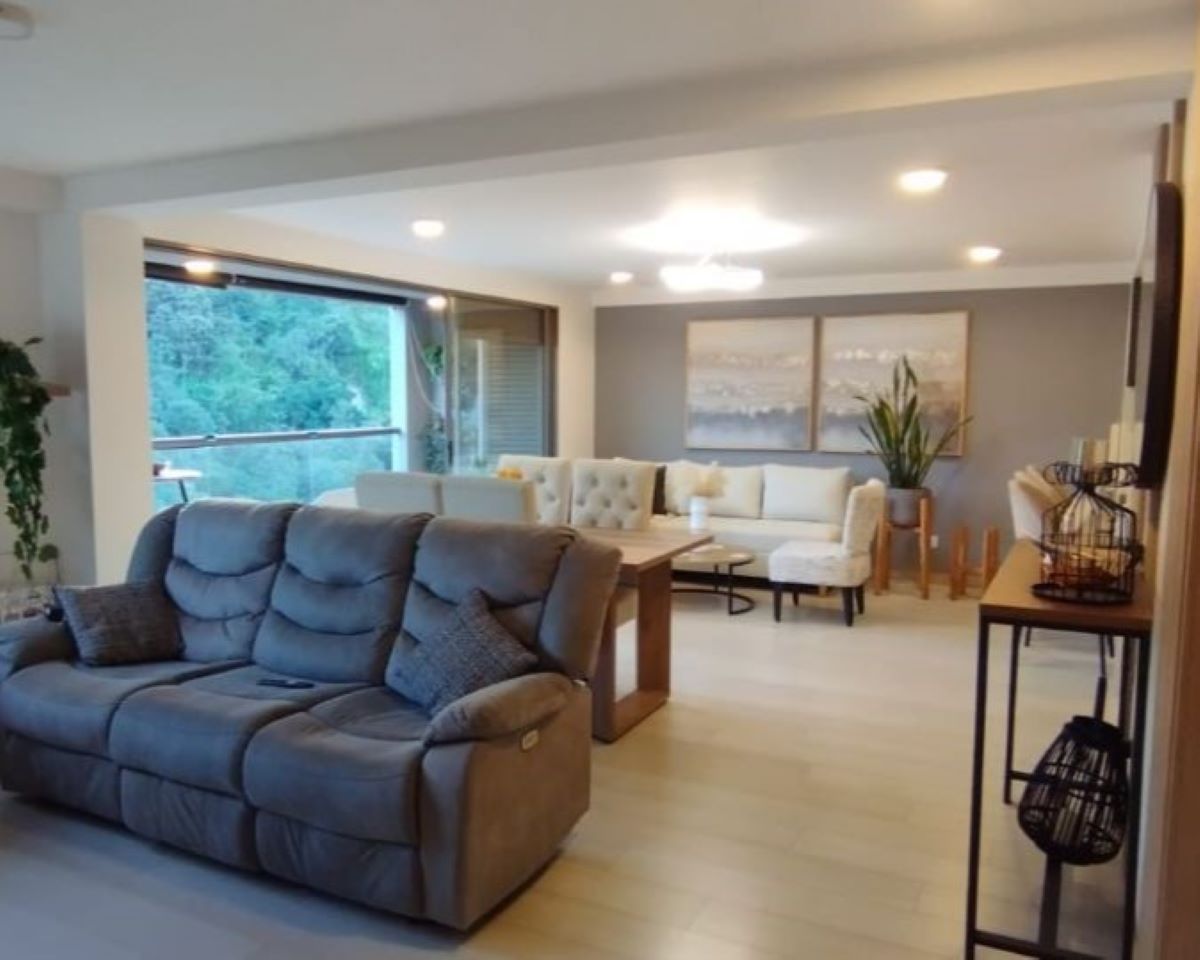 Apartamento en arriendo Antioquia Medellín Loma De Los Bernal 94 m2 Habitaciones 2 Baños 2 Garajes 1 Precio $4750000