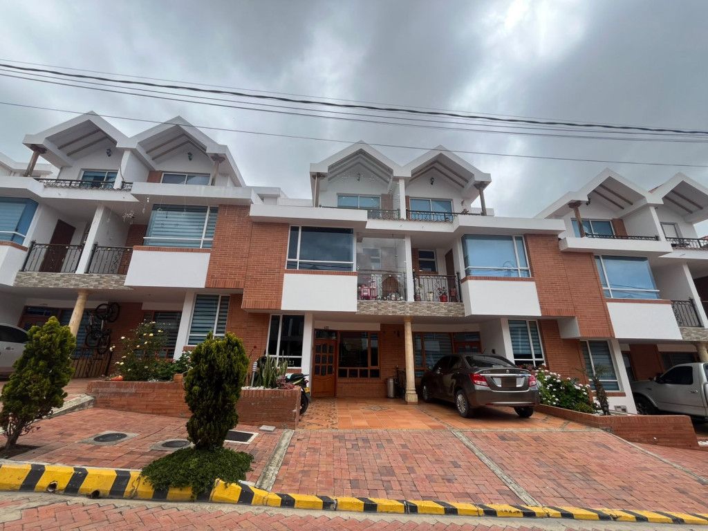 Casa en venta Boyacá Tunja Ve La Colorada 99 m2 Habitaciones 3 Baños 3 Garajes 1 Precio $430000000