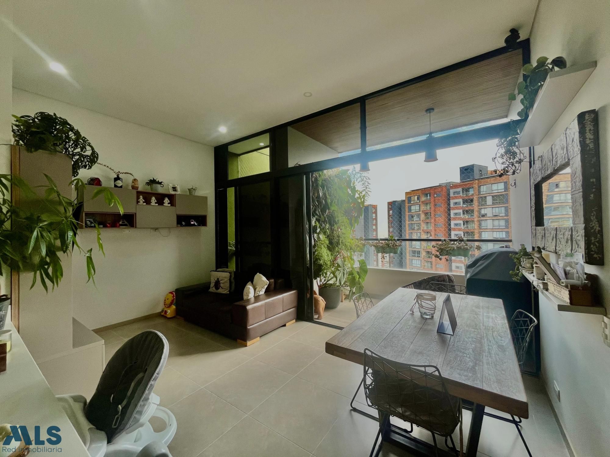 Apartamento en venta Antioquia Envigado Loma De Las Brujas 80 m2 Habitaciones 3 Baños 2 Garajes 1 Precio $830000000