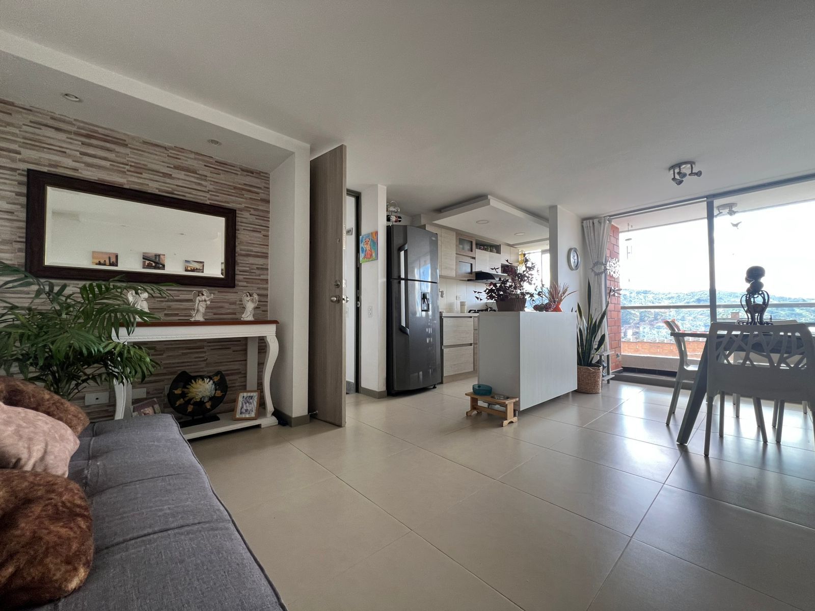 Apartamento en venta Antioquia Envigado Loma Del Barro 65 m2 Habitaciones 3 Baños 2 Garajes 1 Precio $460000000