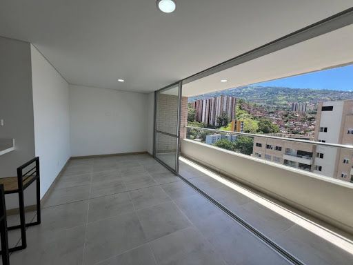 Apartamento en venta Antioquia Medellín Ferreni 67 m2 Habitaciones 2 Baños 2 Garajes 1 Precio $600000000